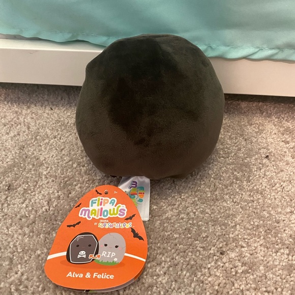 NWT 5” Alva and Felice Halloween Flipamallow Squishmallow - Picture 4 of 9